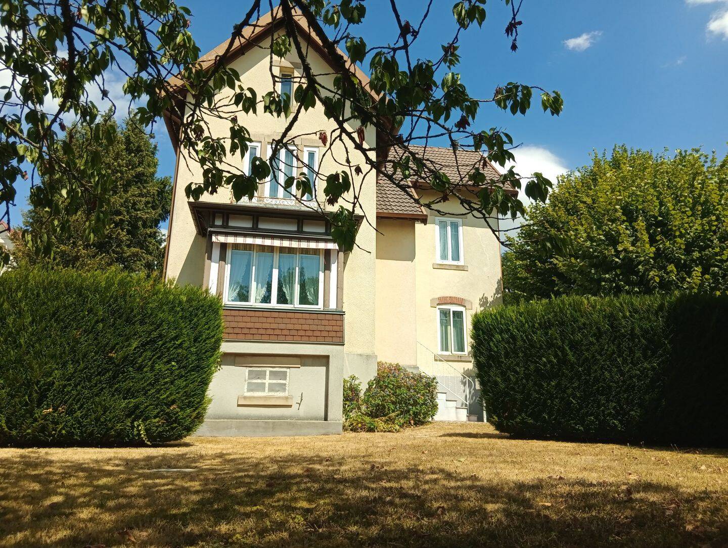 Maison 7 pièces 215 m² · à Beaucourt · 215 m² · 215 000 €