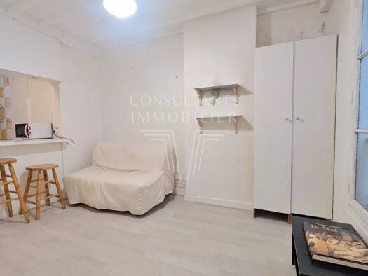 Appartement à vendre 175 000 € 1 pièce 16,5 m² 1er étage Saint Vincent de Paul-Lariboisière Paris 10ème arrondissement 75010