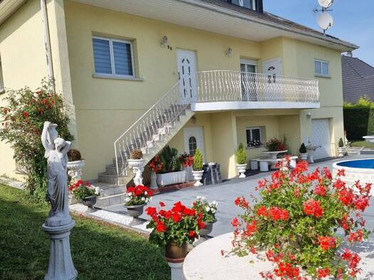Maison à vendre 375 000 € 10 pièces 8 chambres 320 m² 668 m² de terrain Est Altkirch 68130