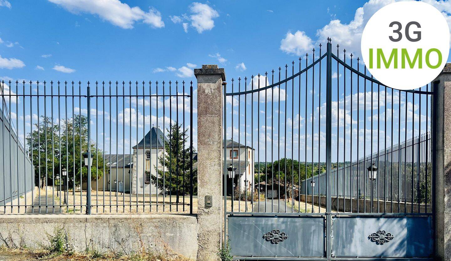 Maison 12 pièces 505 m² · à Mazières-en-Mauges · 505 m² · 835 000 €