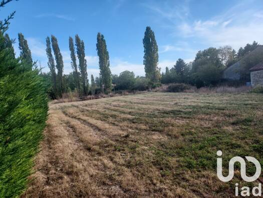 Terrain constructible à vendre 30 000 € 1 800 m² de terrain Agris 16110