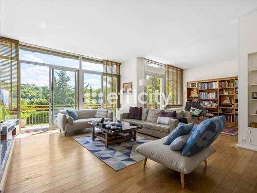 Villa à vendre 1 716 000 € 12 pièces 6 chambres 309 m² 2 000 m² de terrain Gressets-Centre-Garenne-Bechevet La Celle-Saint-Cloud 78170