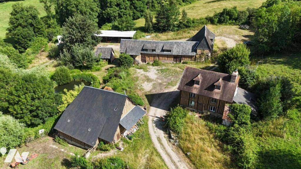 Maison 6 pièces 149 m² · à Cambremer · 149 m² · 420 000 €