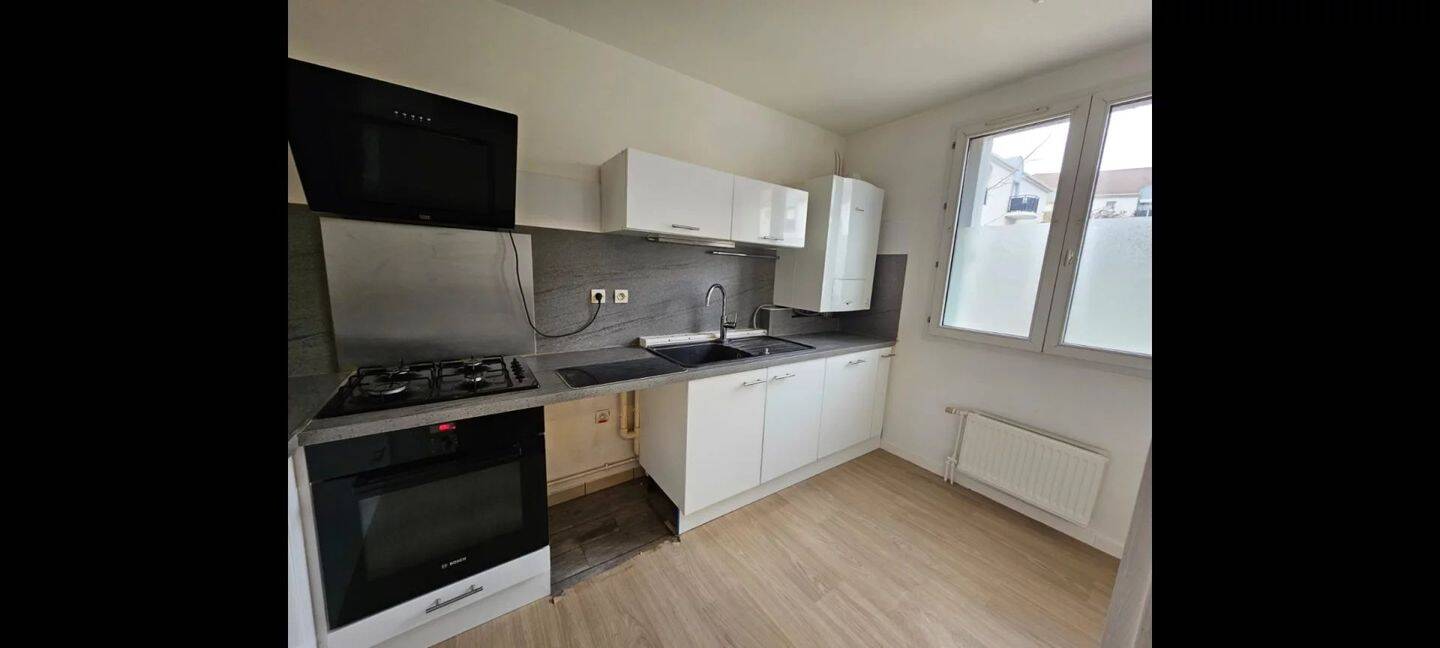Maison 4 pièces 86 m² · à Courdimanche · 86 m² · 1 606 €