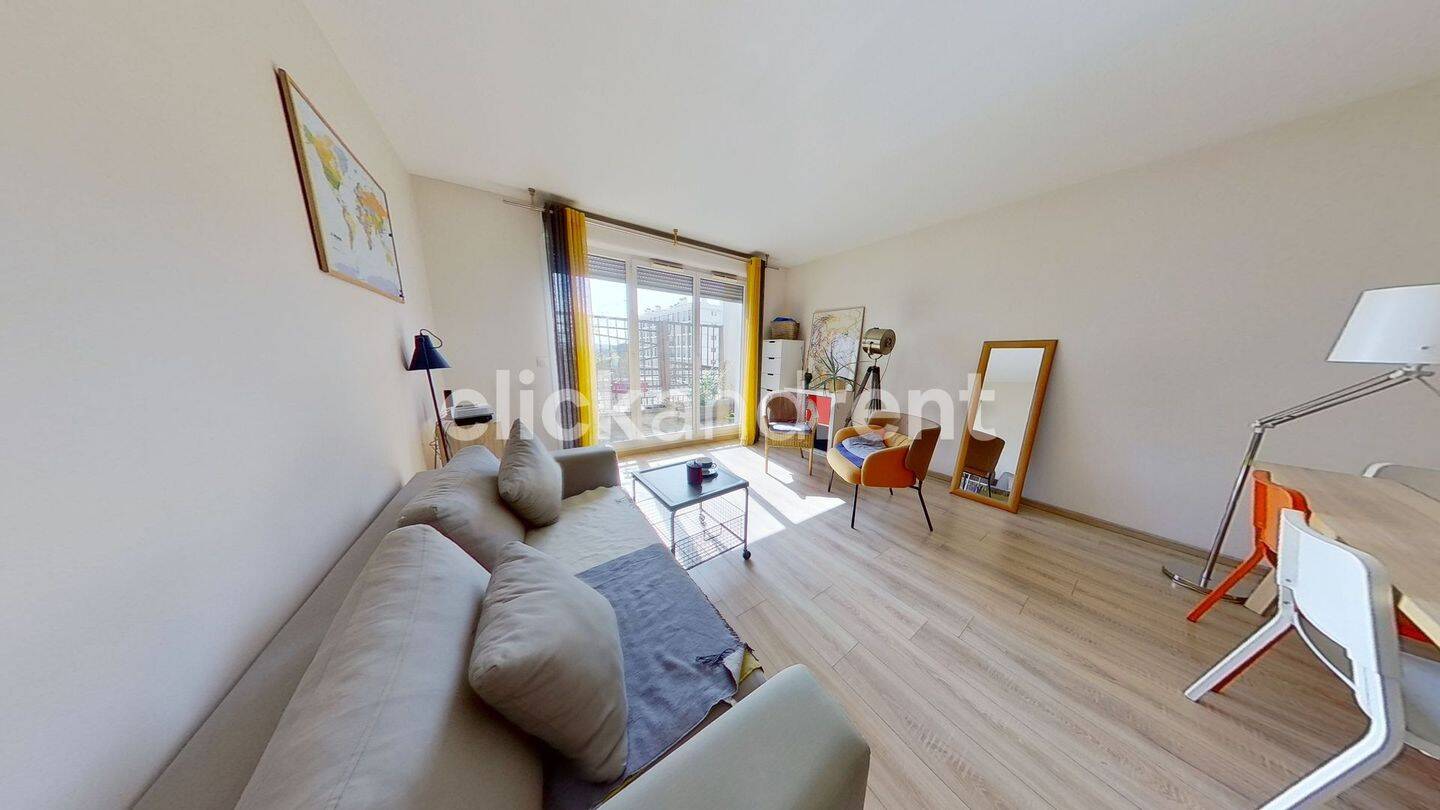 4 pièces 97 m² · à Choisy-le-Roi · 97 m² · 556 €
