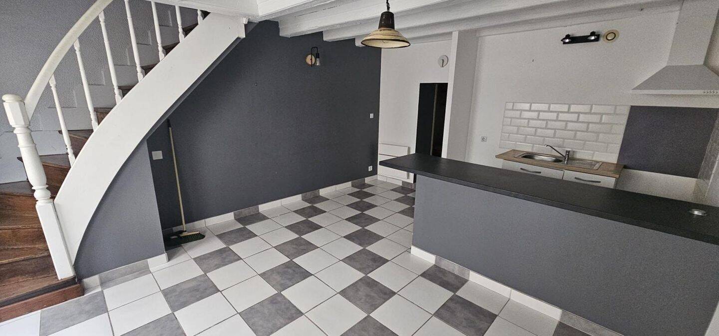 Maison 3 pièces 44 m² · à Montmorillon · 43,9 m² · 53 000 €