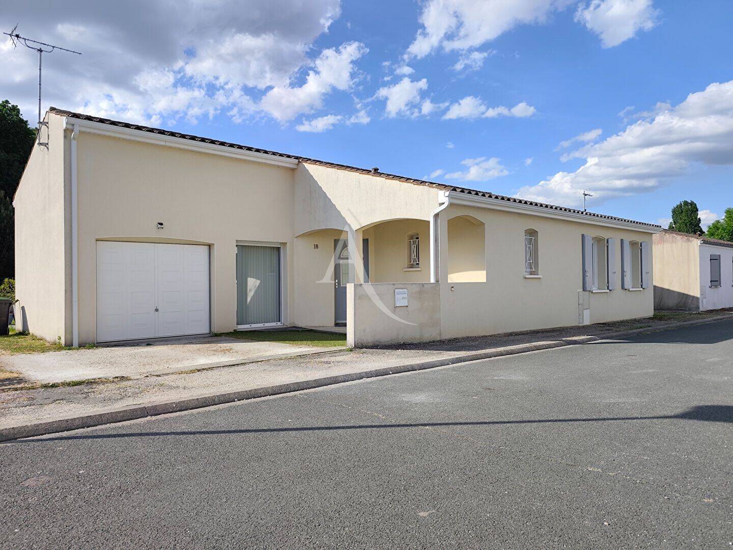 Maison 4 pièces 101 m² · à Chermignac · 101 m² · 256 800 €