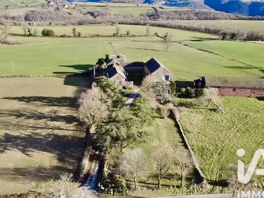Maison à vendre 159 000 € 6 pièces 5 chambres 160 m² Tauriac-de-Naucelle 12800