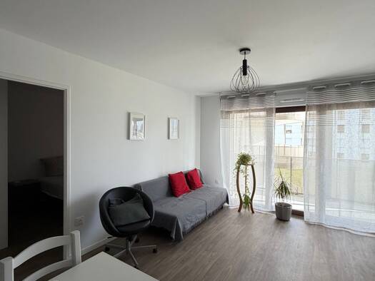 Appartement à louer 1 050 € 2 pièces 1 chambre 40 m² Étage 2/7 Nesles Nord Champs-sur-Marne 77420