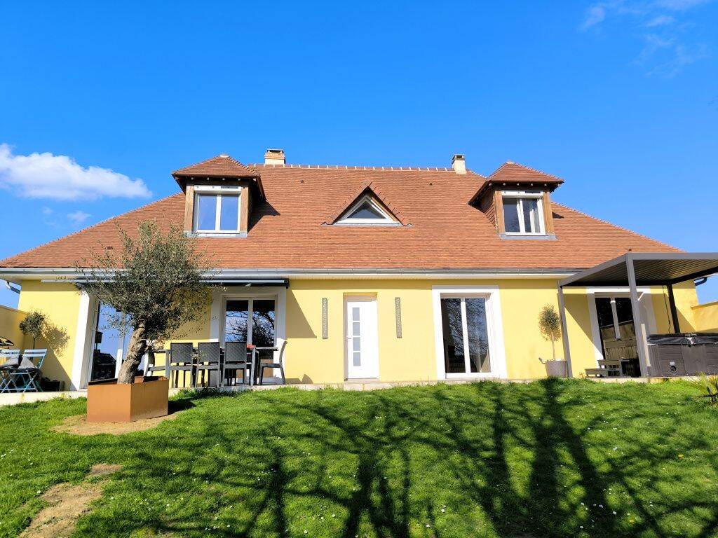 Maison 8 pièces 227 m² · à Ellon · 227 m² · 462 000 €