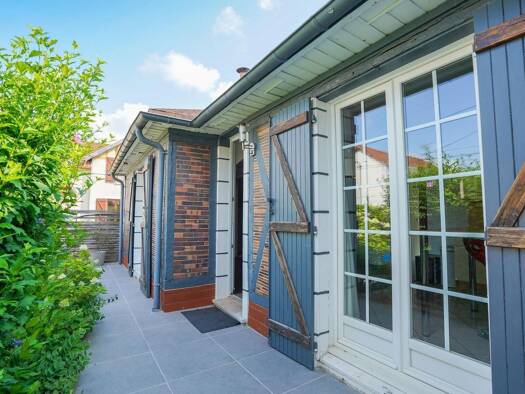 Maison à vendre 249 000 € 5 pièces 3 chambres 125 m² 421 m² de terrain Troyes 10000