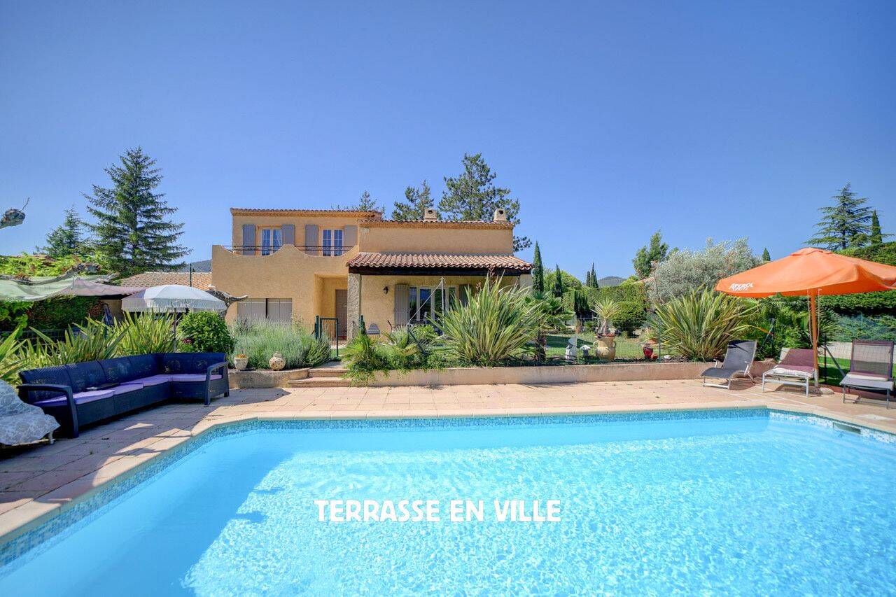 Maison 5 pièces 144 m² · à Saint-Zacharie · 144 m² · 649 000 €