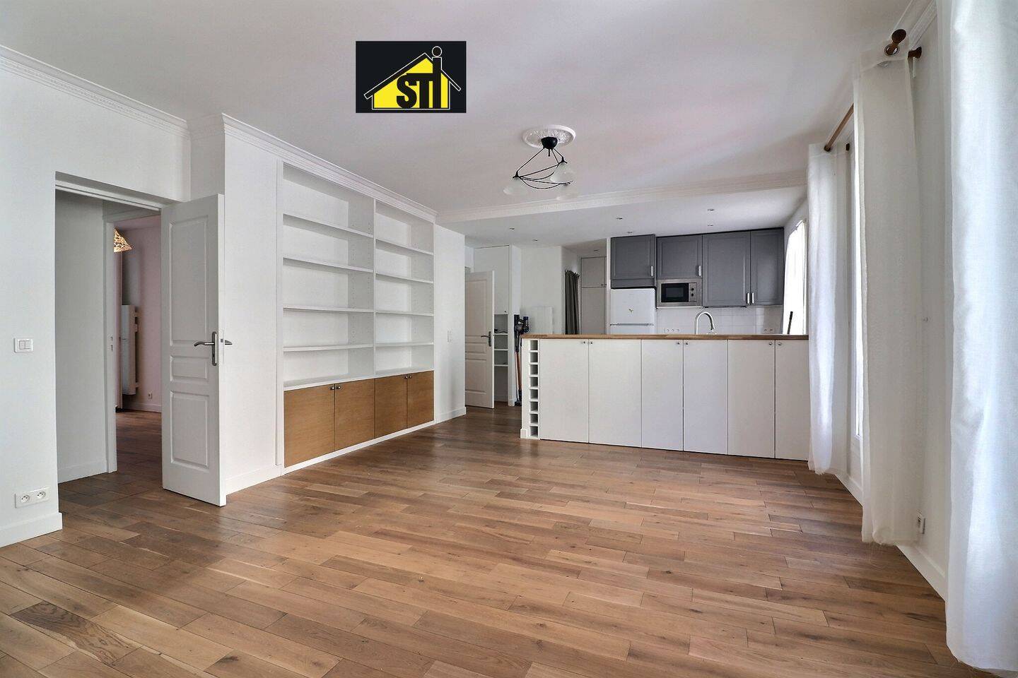 Appartement 5 pièces 78 m² · à Paris 14ème Arrondissement · 77,7 m² · 827 000 €
