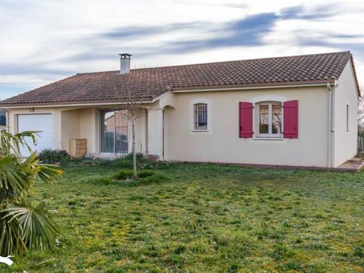 Maison de plain-pied à vendre 179 655 € 4 pièces 3 chambres 108 m² 1 073 m² de terrain Lalinde 24150