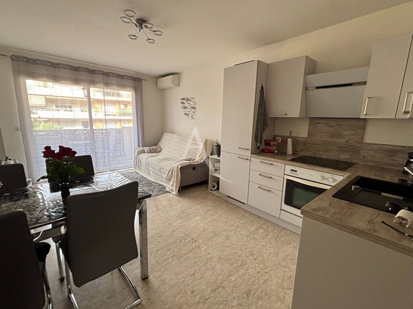 Appartement 3 pièces 53 m² · à Nice · 53 m² · 1 050 €
