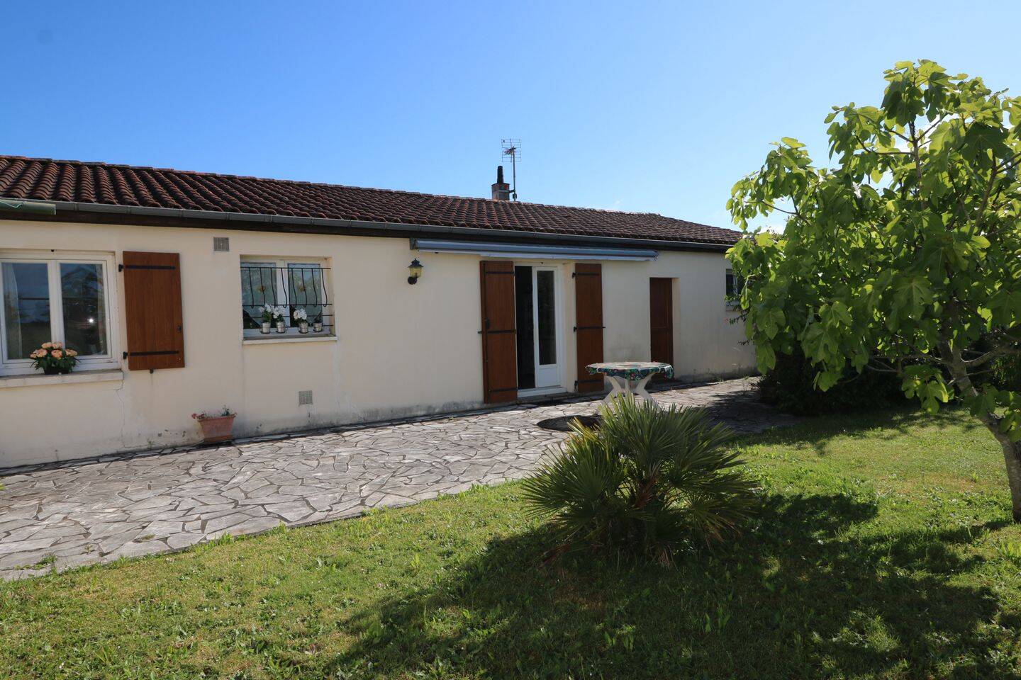 Maison 4 pièces 82 m² · à Saintes · 81,5 m² · 238 500 €
