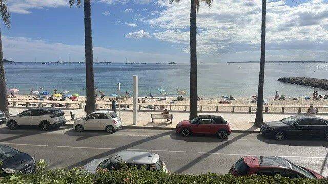 Appartement 2 pièces 42 m² · à Antibes · 42 m² · 315 000 €