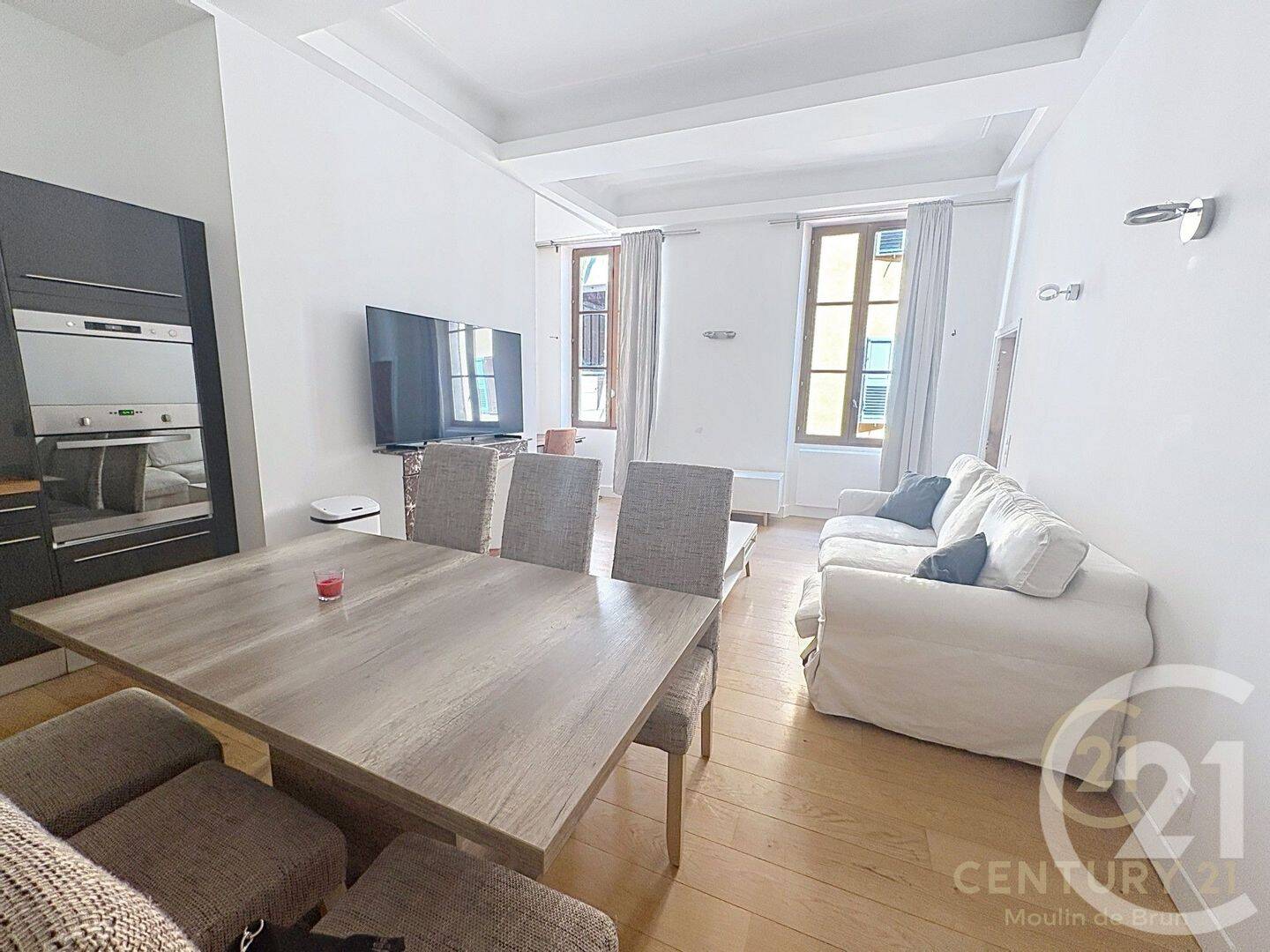 Appartement 3 pièces 78 m² · à Grasse · 77,8 m² · 810 €
