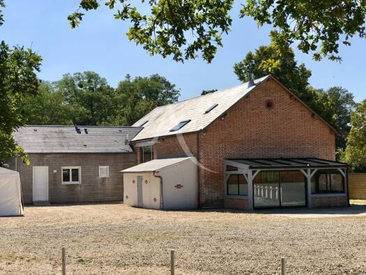 Maison à vendre 297 000 € 2 pièces 1 chambre 176 m² 4 250 m² de terrain Jouy-le-Potier 45370