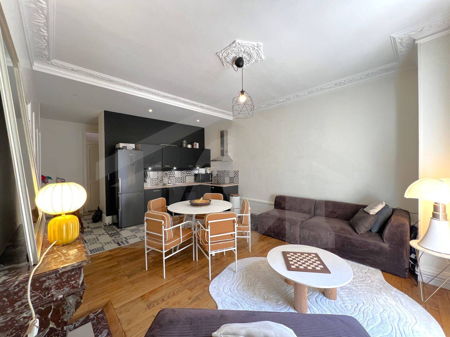 Appartement 4 pièces 87 m² · à Grenoble · 86,6 m² · 215 000 €