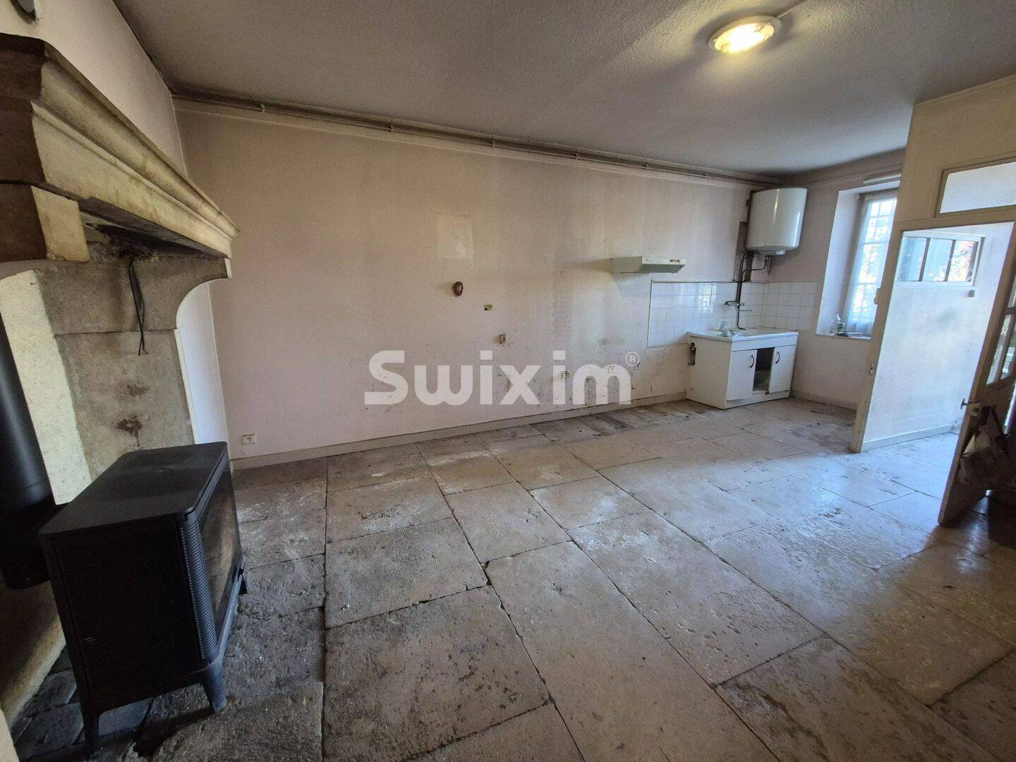 Maison 7 pièces 190 m² · à Thervay · 190 m² · 155 000 €