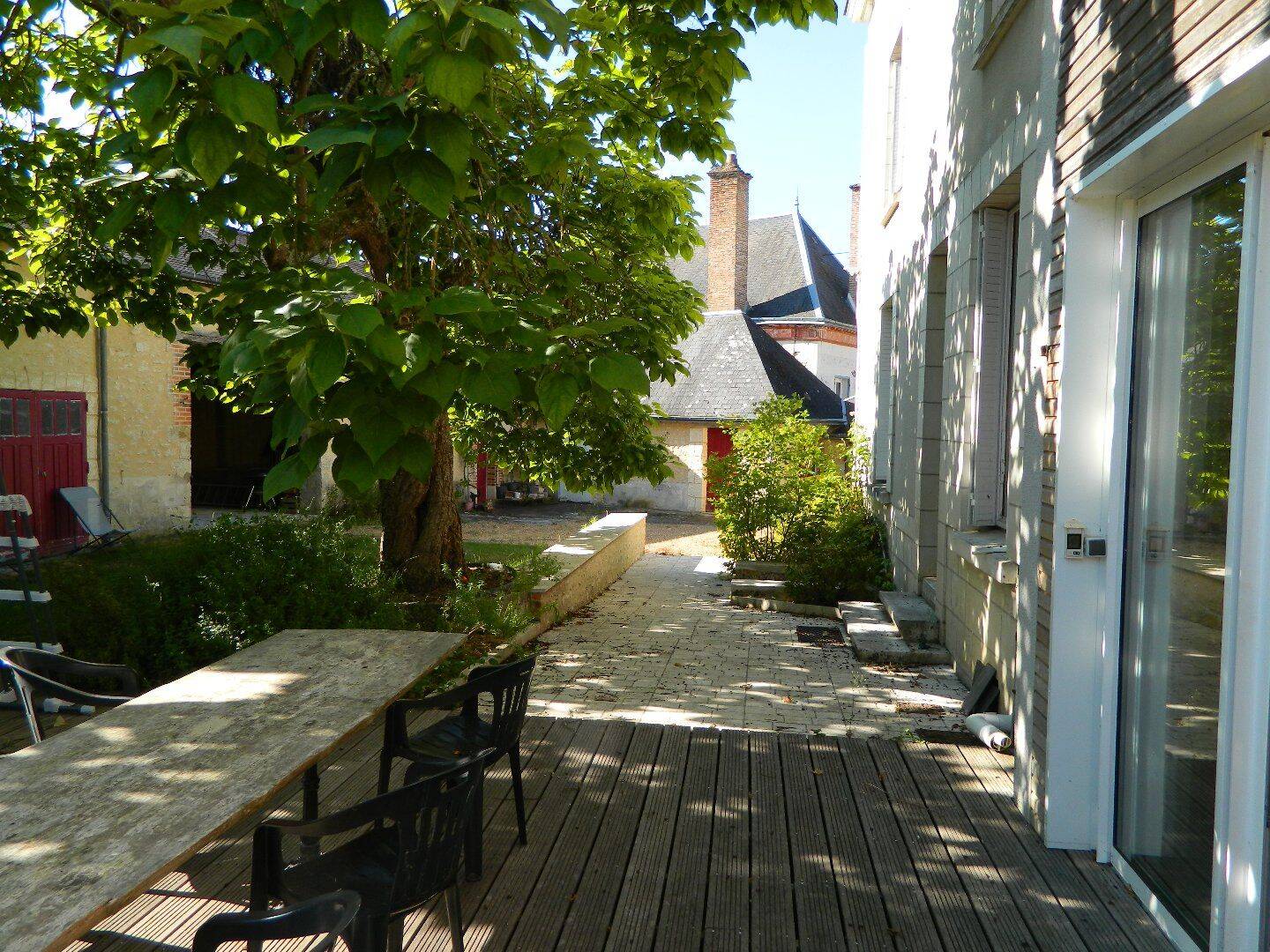Maison 8 pièces 210 m² · à Cour-Cheverny · 210 m² · 350 000 €