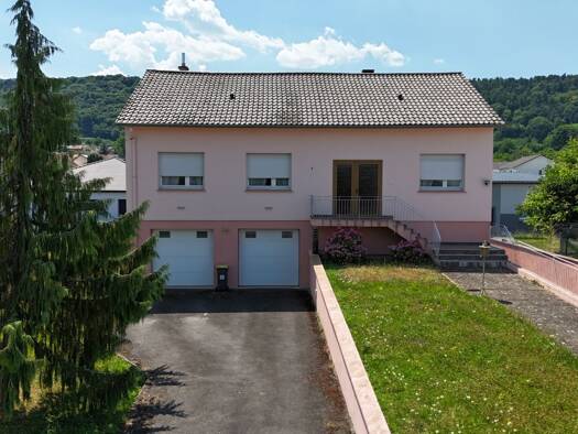 Maison à vendre 295 000 € 6 pièces 3 chambres 210 m² 995 m² de terrain Fameck 57290