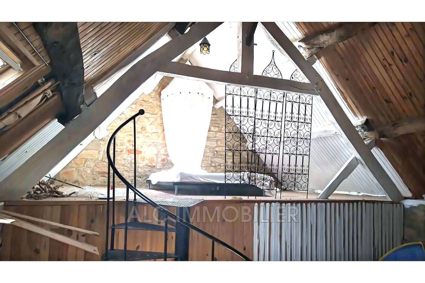 Maison 3 pièces 90 m² · à Lignières-Orgères · 89,7 m² · 67 500 €