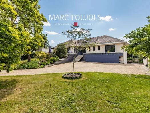 Maison à vendre 1 250 000 € 10 pièces 7 chambres 300,9 m² 2 891 m² de terrain Viarmes 95270