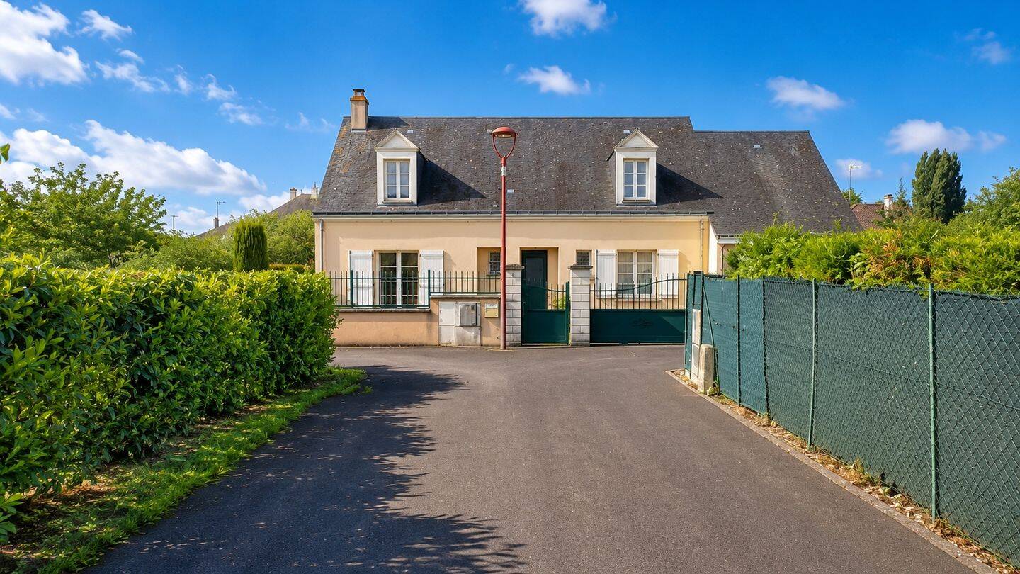 Maison 6 pièces 133 m² · à Savigny-sur-Braye · 133 m² · 212 000 €