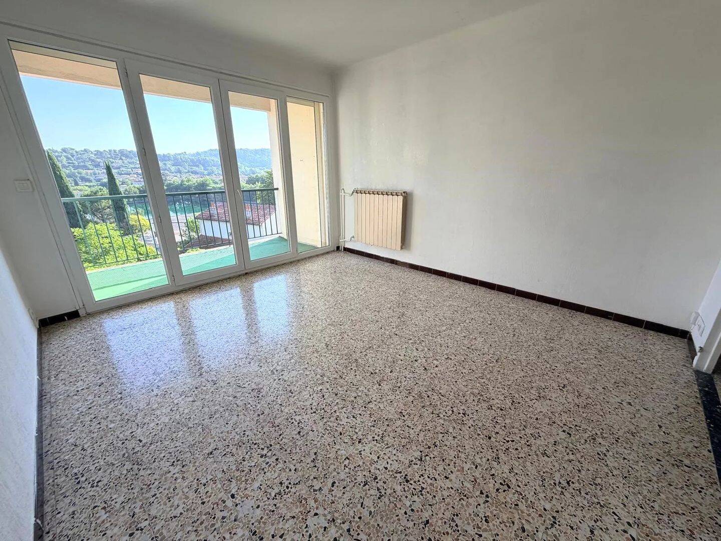 Appartement 3 pièces 58 m² · à Aix-en-Provence · 57,9 m² · 982 €