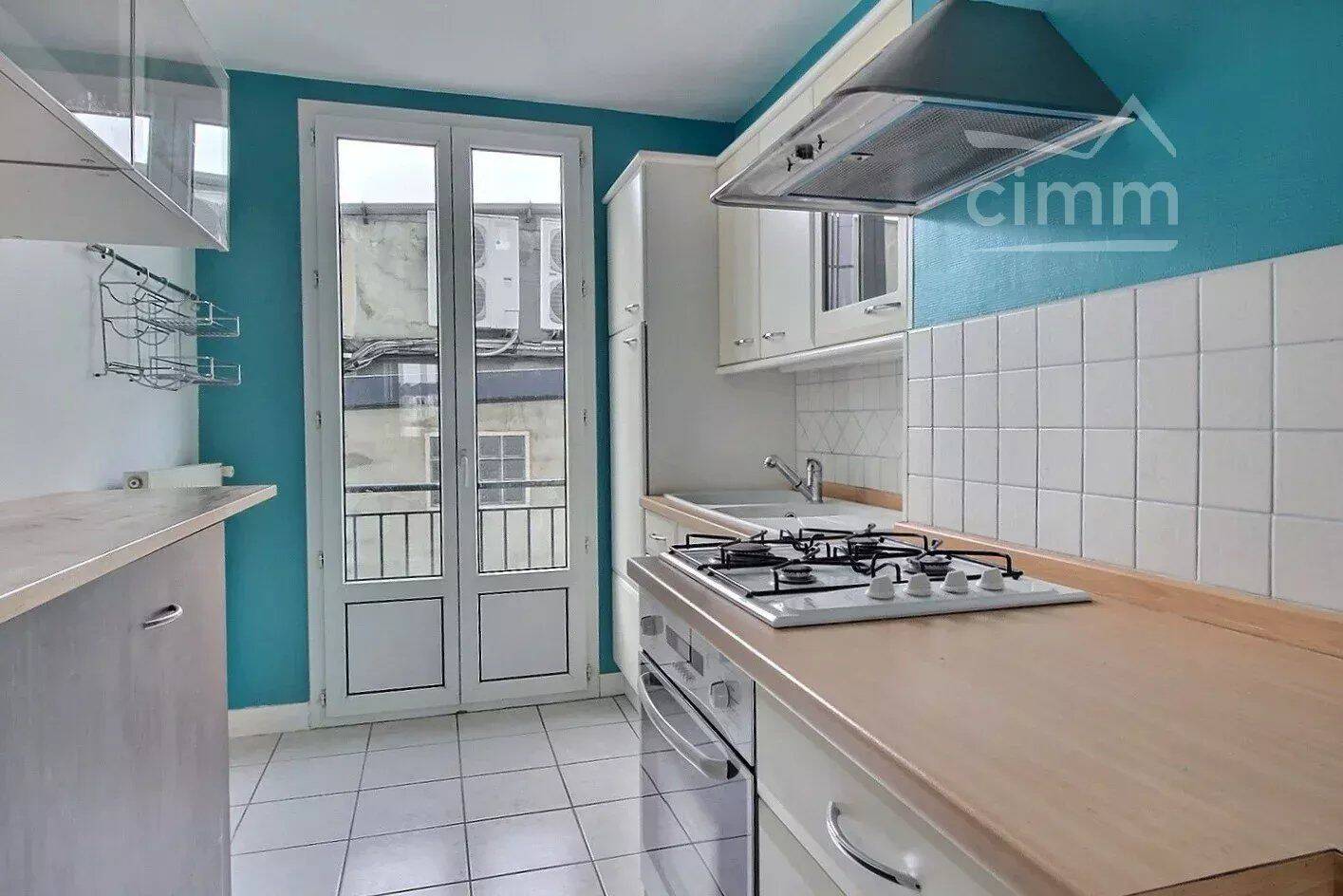 Appartement 3 pièces 59 m² · à Bourges · 59,3 m² · 80 000 €