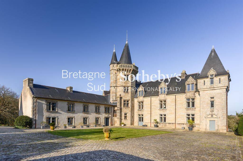 Maison 25 pièces 200 m² · à Névez · 200 m² · 11 550 000 €