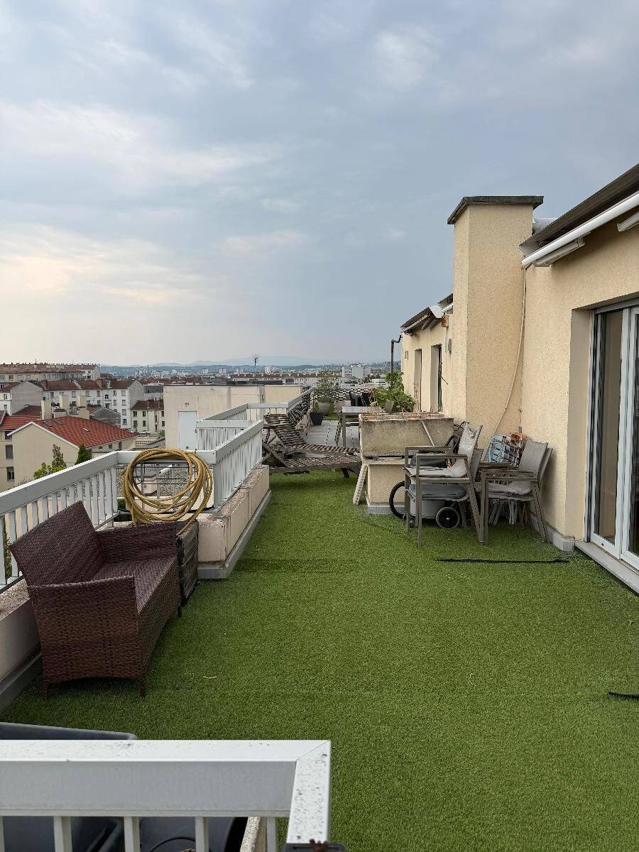 Appartement 5 pièces 131 m² · à Lyon 7ème Arrondissement · 131 m² · 2 370 €/mois