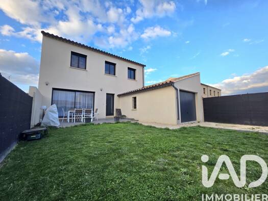 Maison à vendre 345 000 € 5 pièces 3 chambres 92 m² 284 m² de terrain Caumont-sur-Durance 84510