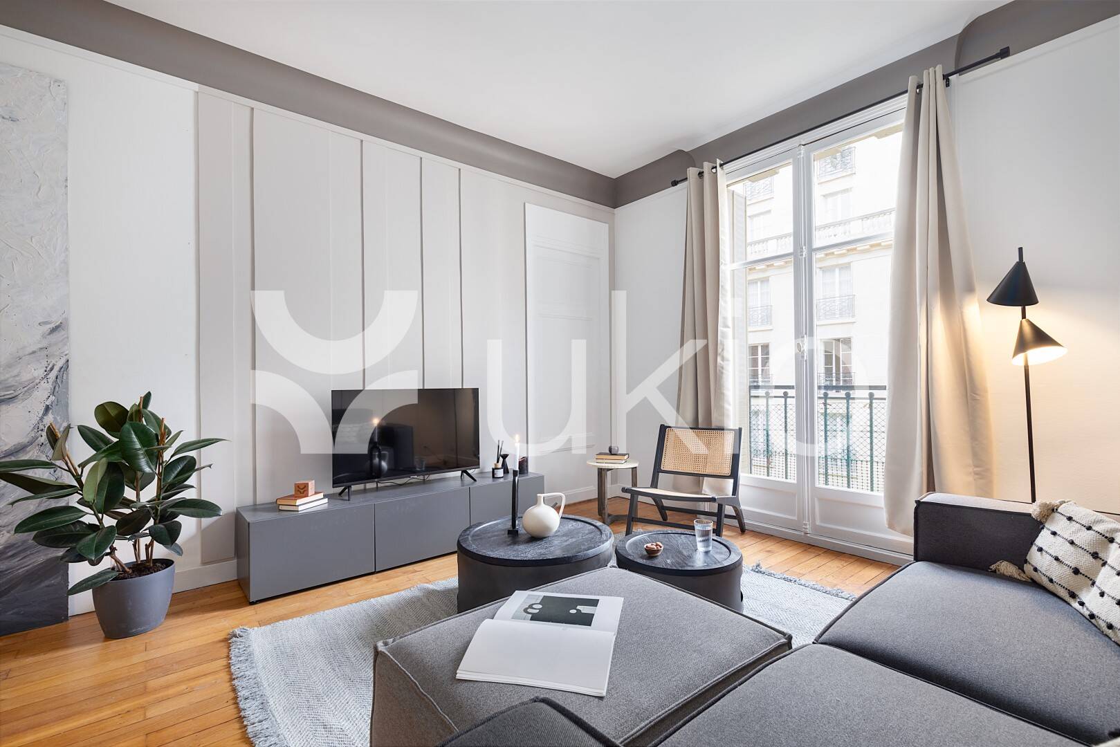 Appartement 3 pièces 110 m² · à Neuilly-sur-Seine · 110 m² · 5 145 €