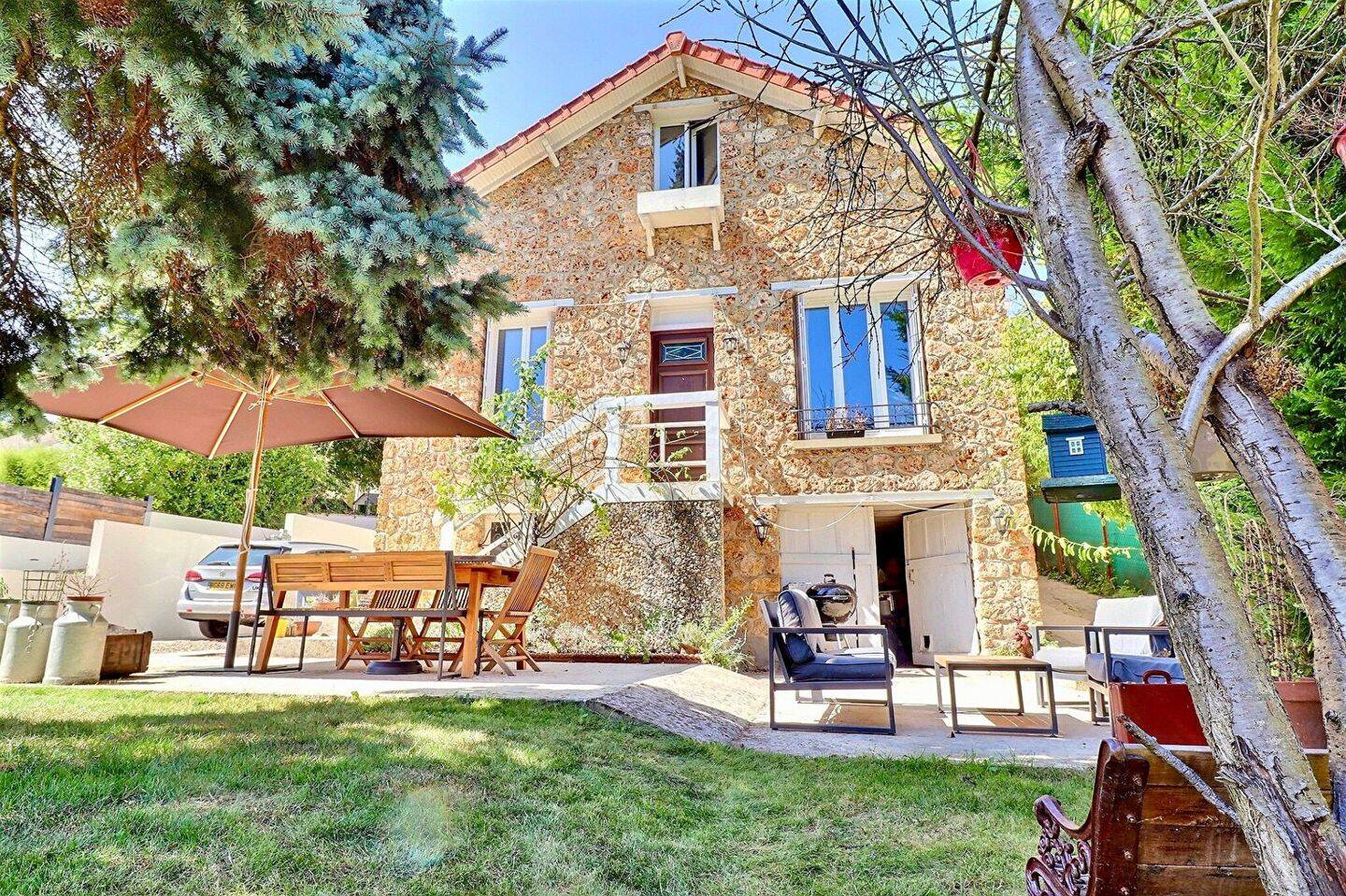 Maison 5 pièces 140 m² · à Mareil-Marly · 140 m² · 2 900 €