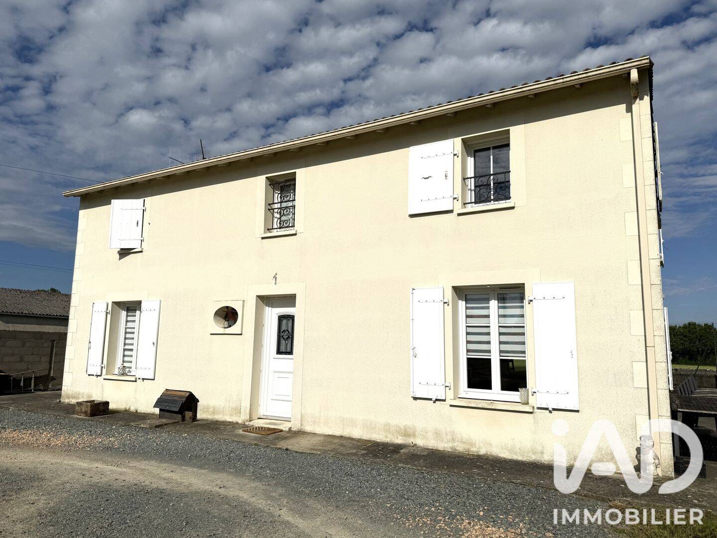 Maison 7 pièces 152 m² · à Celles-sur-Belle · 152 m² · 199 500 €
