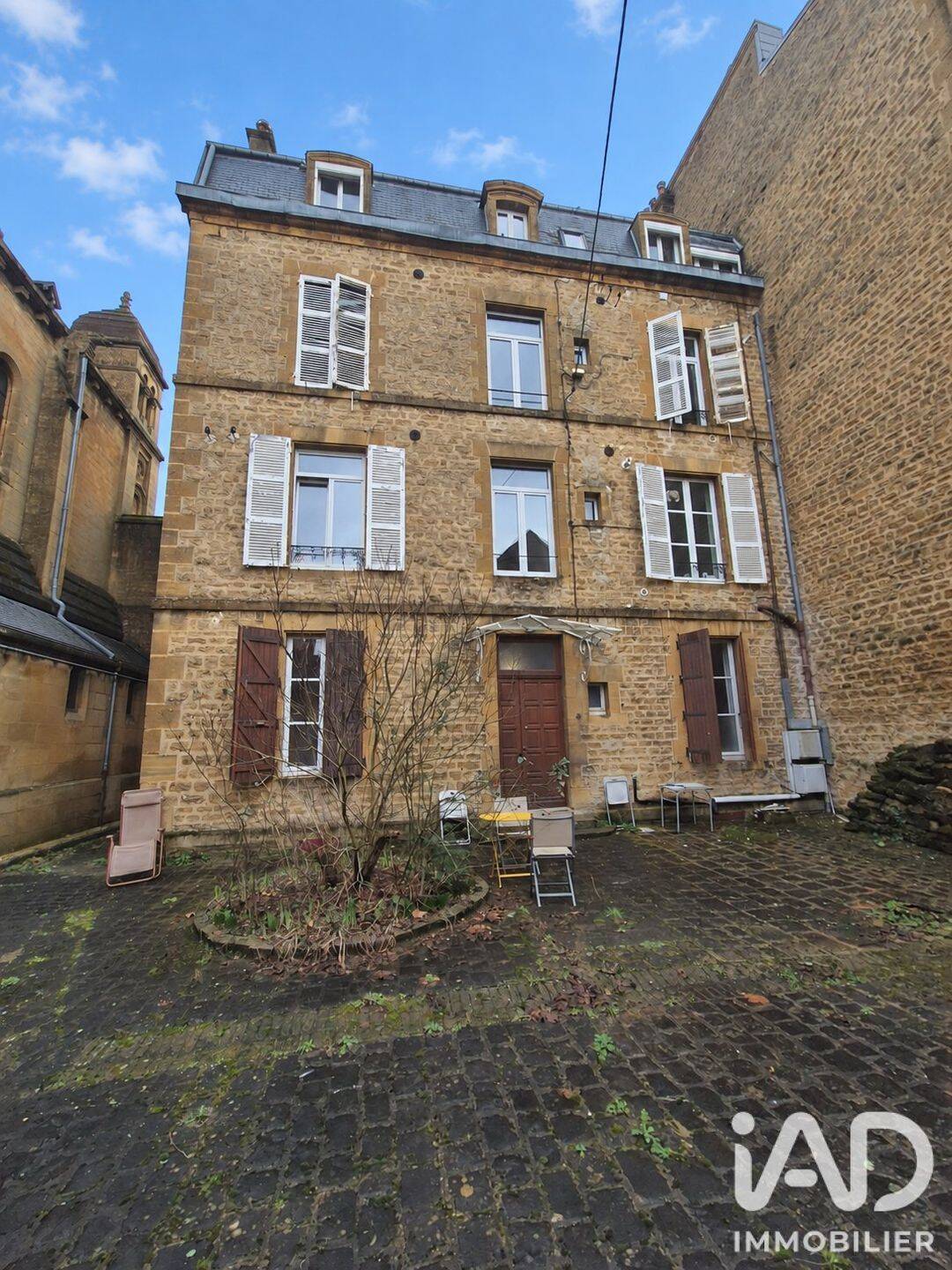 Appartement 5 pièces 102 m² · à Sedan · 102 m² · 55 000 €
