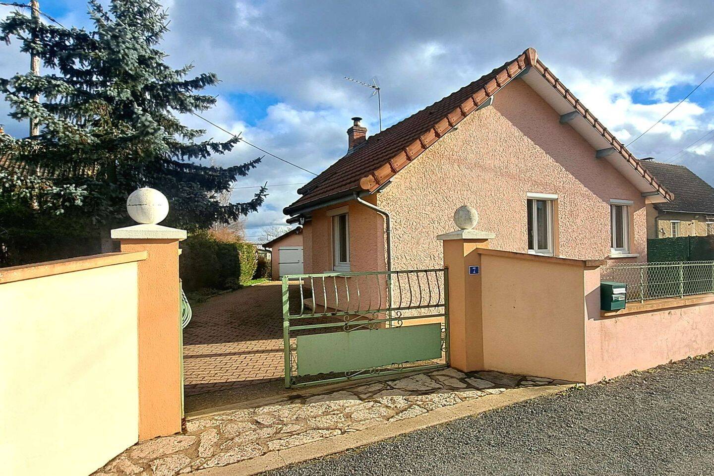 Maison 2 pièces 60 m² · à Digoin · 60 m² · 100 000 €