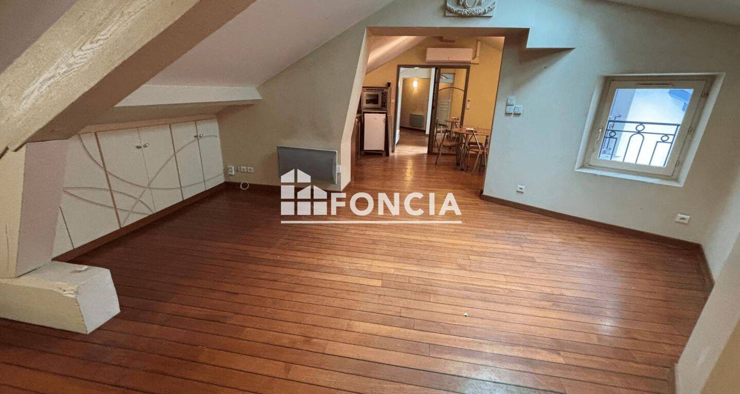 Appartement 3 pièces 55 m² · à Lyon 7ème Arrondissement · 55,1 m² · 899 €