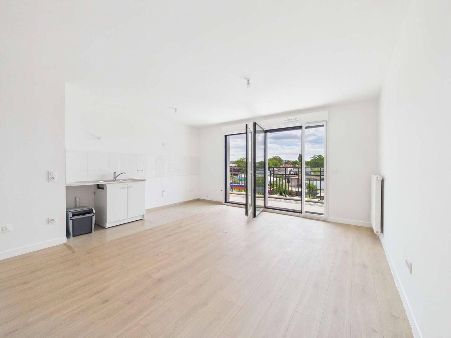 Appartement 4 pièces 83 m² · à Aubervilliers · 83,2 m² · 1 385 €