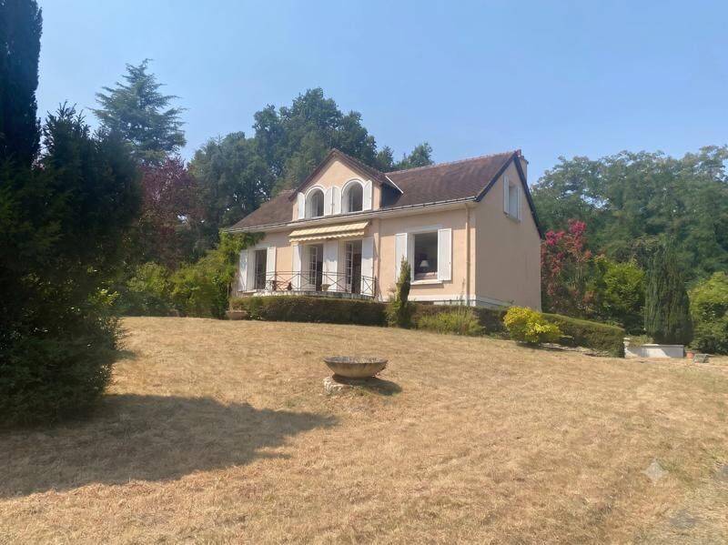 Maison 7 pièces 141 m² · à Cangey · 141 m² · 329 878 €