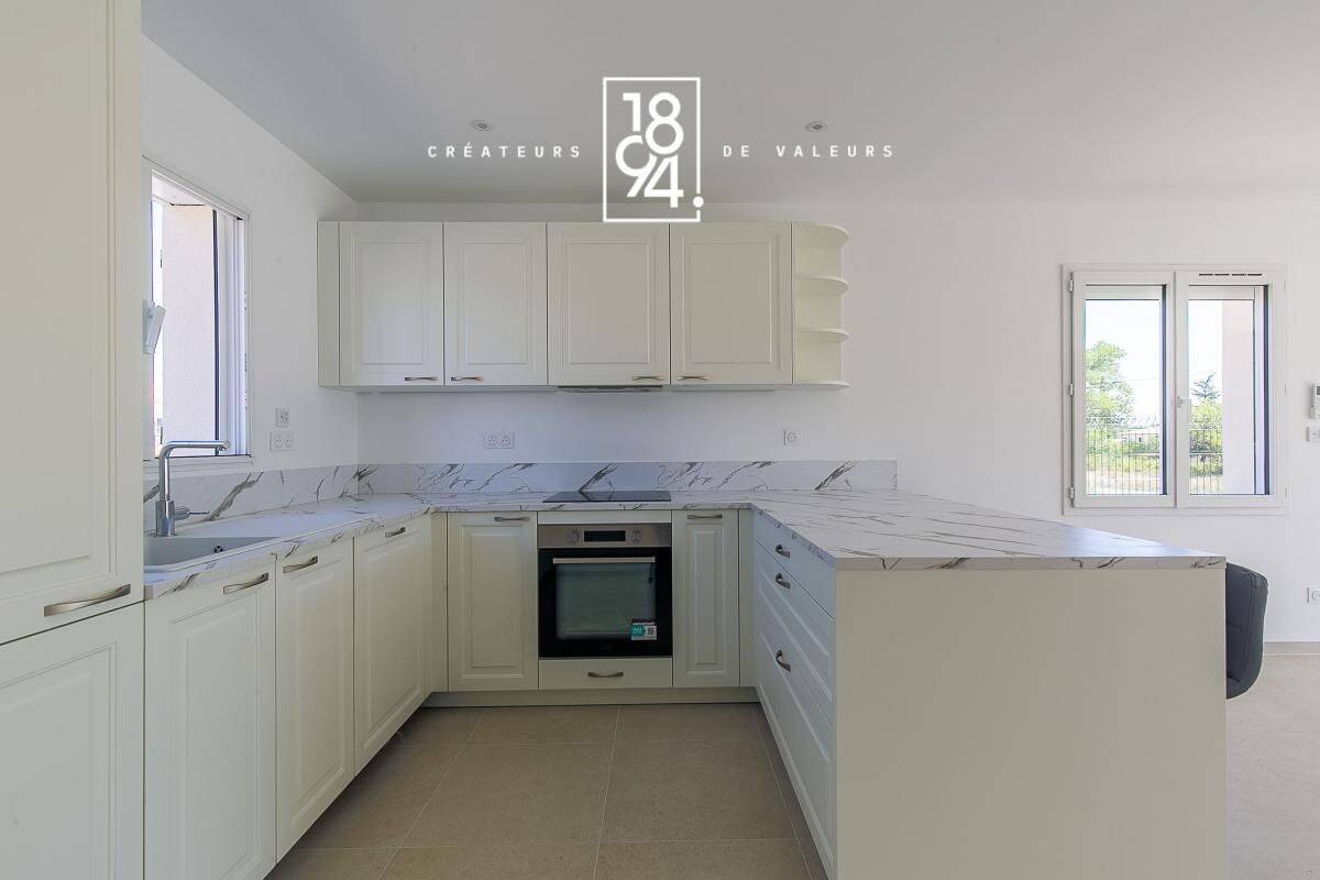 Maison 4 pièces 92 m² · à Volx · 92 m² · 295 000 €