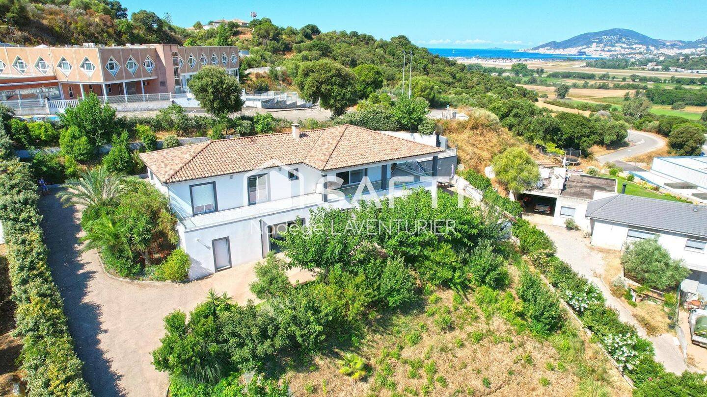 Maison 9 pièces 238 m² · à Bastelicaccia · 238 m² · 840 000 €