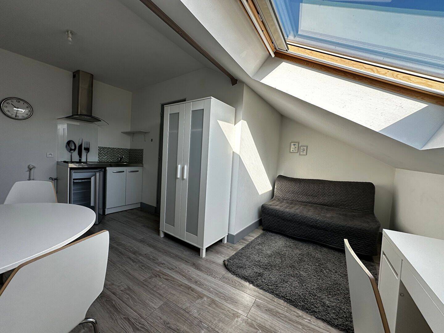 Appartement 1 pièce 14 m² · à Reims · 13,6 m² · 490 €