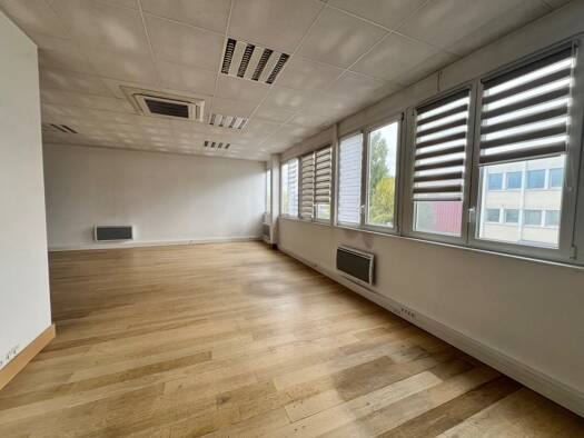 Espace bureau à louer 733 € 53 m² de bureaux La Roche Villebon-sur-Yvette 91140