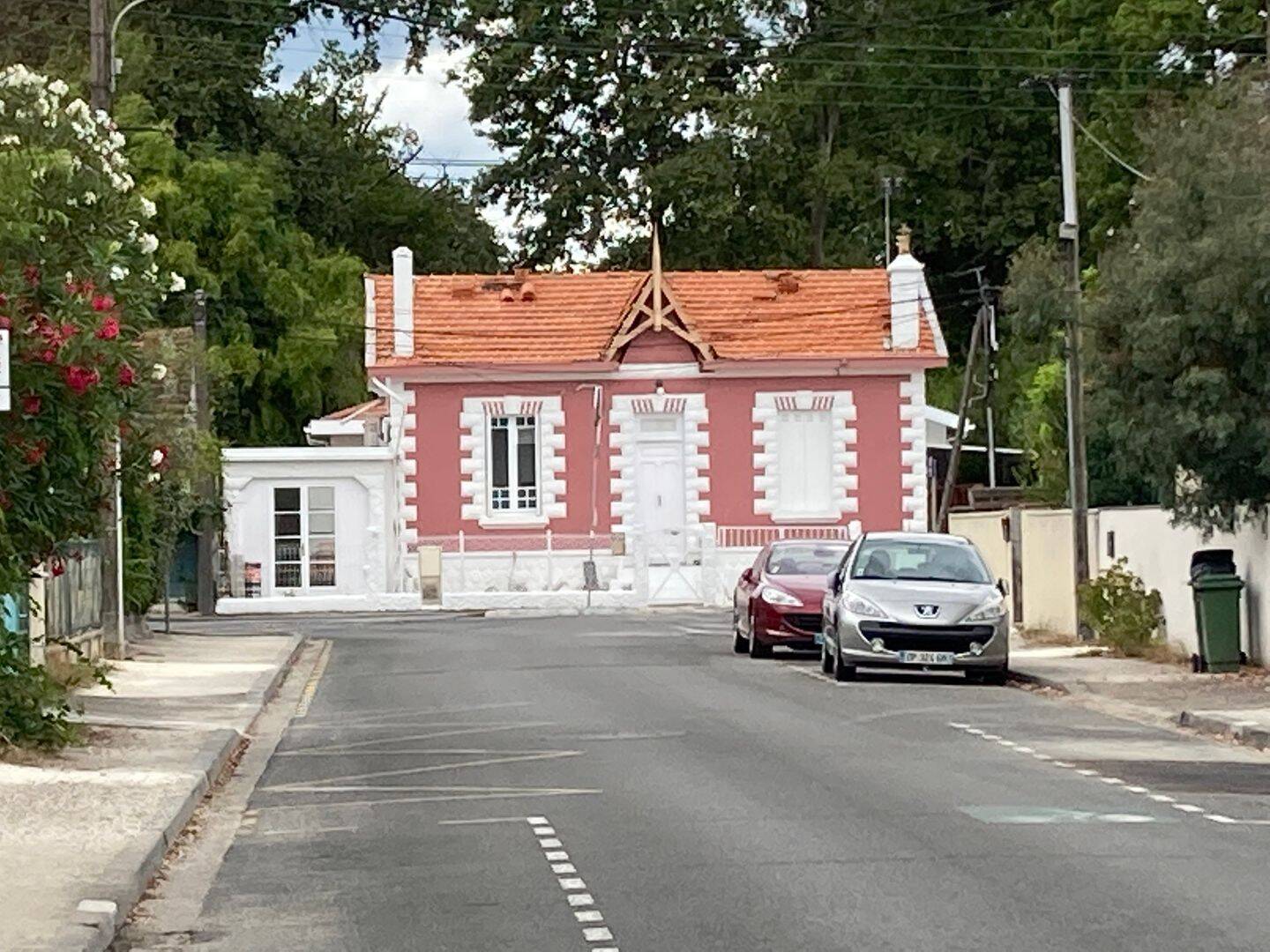 Maison 5 pièces 102 m² · à Pessac · 102 m² · 2 100 €/mois