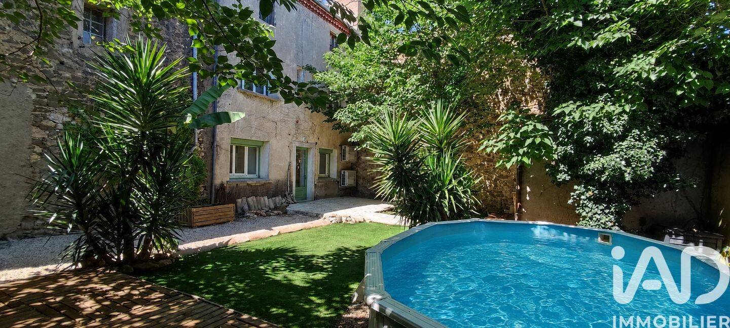 Maison 8 pièces 246 m² · à Adissan · 246 m² · 330 000 €