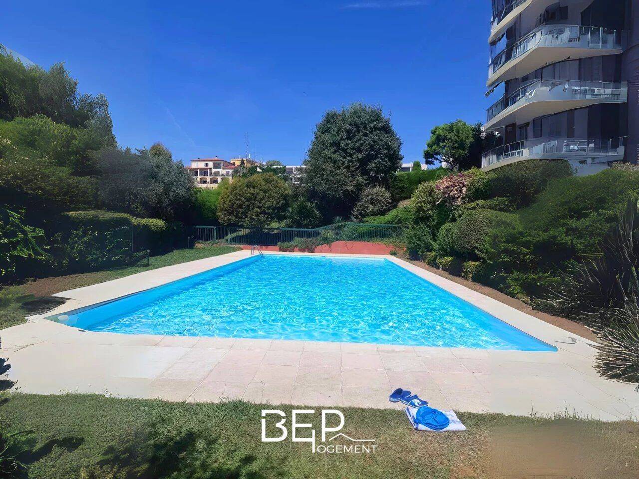 Appartement 1 pièce 31 m² · à Nice · 31 m² · 880 €